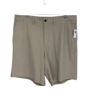 NWT Old Navy Men’s Tech Hybrid Chino Shorts 8” in Khaki Tan - Size 36